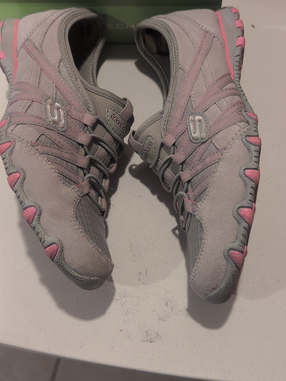Skechers Women's Slip-On Sneakers in Gray and Pink - Picture 4 of 8